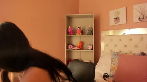 S O P H I E online show from 05-29-26, 09:02