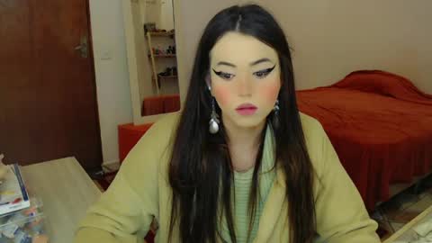 Snapshot of sophie_fantasy_hot chatting on 06-08-26, 12:58 Sophie Fantasys online show from 06-08-26, 12:58