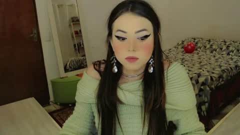 Snapshot of sophie_fantasy_hot chatting on 06-22-26, 04:20 Sophie Fantasys online show from 06-22-26, 04:20