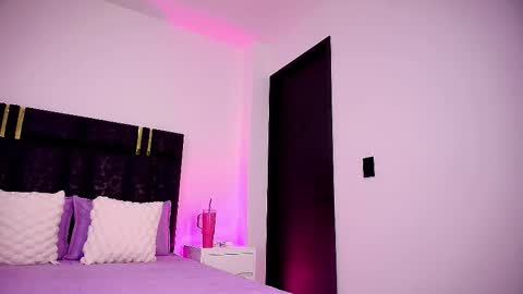 sophie online show from 10-28-25, 12:19