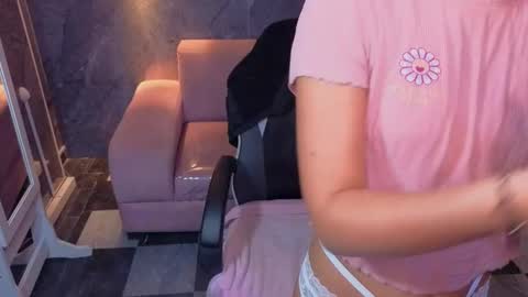 sophie_jones_b online show from 04-20-26, 12:41