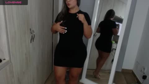 Snapshot of sophie_lopez1 chatting on 03-08-25, 05:07 Sofa online show from 03-08-25, 05:07