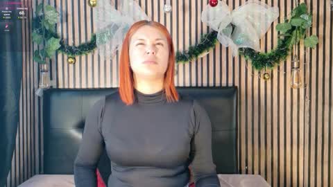 sophie_new25 online show from 12-01-25, 01:27