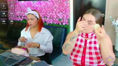 Snapshot of sophie_new25 chatting on 02-27-26, 02:06 sophie_new25 online show from 02-27-26, 02:06