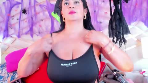 sophie_newton online show from 10-26-25, 01:11