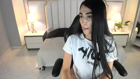 Sophi online show from 03-11-26, 11:38