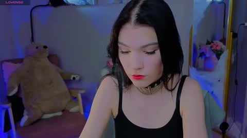 sophie_nomenal_ online show from 10-27-25, 05:55