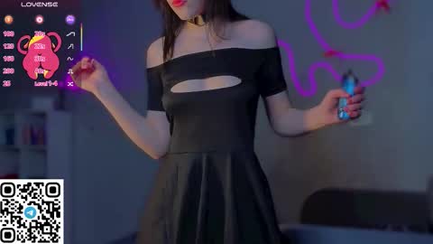 sophie_nomenal_ online show from 02-19-26, 08:54