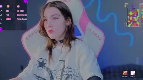 Snapshot of sophie_nomenal_ chatting on 07-29-26, 04:54 sophie_nomenal_ online show from 07-29-26, 04:54