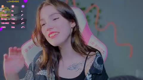 Snapshot of sophie_nomenal_ chatting on 08-02-26, 12:03 sophie_nomenal_ online show from 08-02-26, 12:03