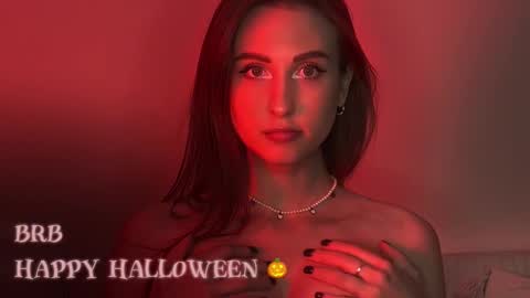 Sophie online show from 10-15-25, 07:30