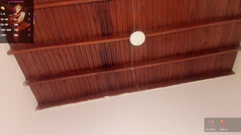 Snapshot of sophie_smith19 chatting on 10-21-25, 02:07 sophie_smith19 online show from 10-21-25, 02:07