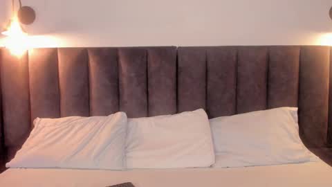 Snapshot of sophie_smith19 chatting on 10-30-25, 02:18 sophie_smith19 online show from 10-30-25, 02:18