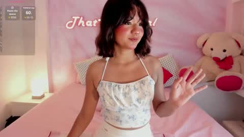 Sophie Smitt  online show from 11-13-25, 01:48