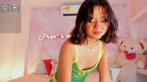 Sophie Smitt  online show from 11-28-25, 02:03