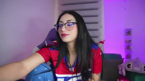 Snapshot of sophie_soft69 chatting on 04-25-26, 05:32 sophie_soft69 online show from 04-25-26, 05:32