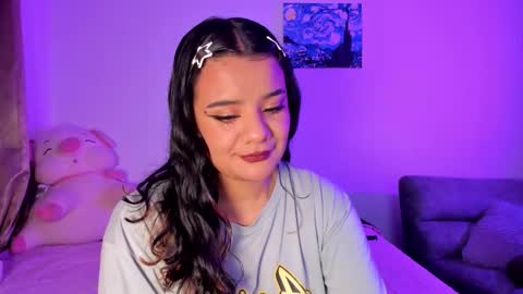 Snapshot of sophie_t_ chatting on 02-24-26, 02:20 Sofia online show from 02-24-26, 02:20