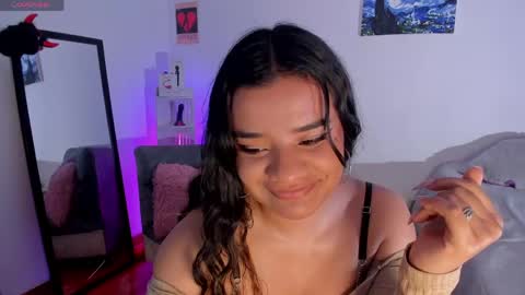 Snapshot of sophie_t_ chatting on 05-11-26, 08:28 Sofia online show from 05-11-26, 08:28