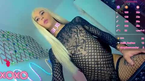 sophie_vall online show from 09-10-25, 05:18