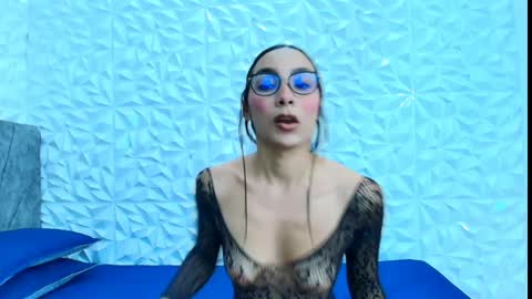 sophie_willow online show from 04-05-26, 07:44