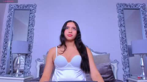 sophiebellucci online show from 02-09-25, 04:25