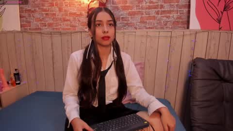 Snapshot of sophiebenson_ chatting on 12-13-24, 12:17 Sophie online show from 12-13-24, 12:17