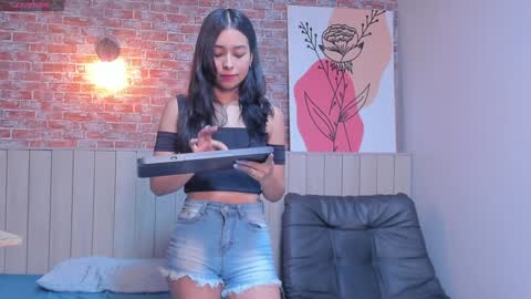 Snapshot of sophiebenson_ chatting on 01-09-25, 03:34 Sophie online show from 01-09-25, 03:34