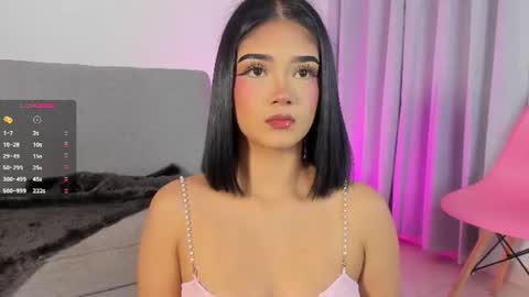 Snapshot of sophiecb chatting on 06-20-26, 02:03 sophie online show from 06-20-26, 02:03