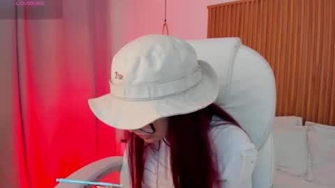 Snapshot of sophiecherry_ chatting on 11-12-25, 02:34 Sophie IG sophiecherry es online show from 11-12-25, 02:34