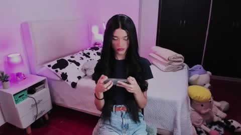    online show from 10-01-25, 01:55