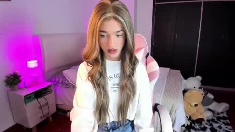    online show from 02-18-26, 08:54