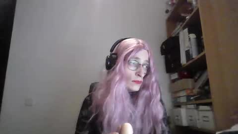 Sophie Cross online show from 11-01-25, 04:14