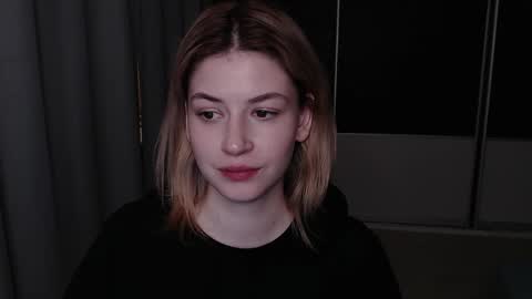 Sophie online show from 04-22-26, 07:48
