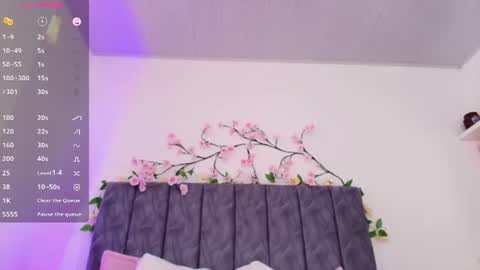 Snapshot of sophiee_velvet chatting on 07-28-26, 07:39 online show from 07-28-26, 07:39