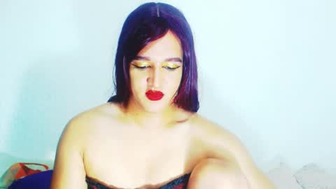 sophiehillsxo online show from 04-17-26, 12:35