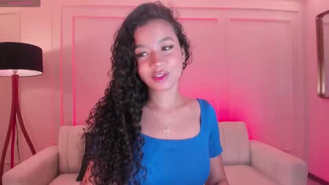 Snapshot of sophiehouston_ chatting on 09-11-25, 04:12 Sophie Houston online show from 09-11-25, 04:12