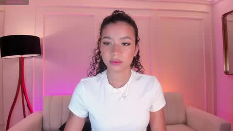 Snapshot of sophiehouston_ chatting on 09-12-25, 04:23 Sophie Houston online show from 09-12-25, 04:23