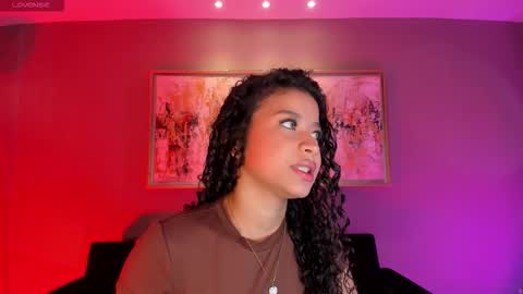 Snapshot of sophiehouston_ chatting on 09-16-25, 04:24 Sophie Houston online show from 09-16-25, 04:24