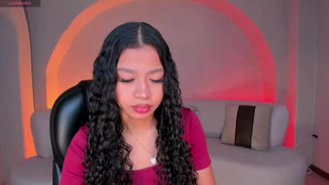 Snapshot of sophiehouston_ chatting on 10-30-25, 05:09 Sophie Houston online show from 10-30-25, 05:09