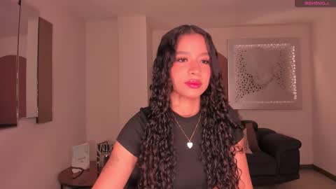 Snapshot of sophiehouston_ chatting on 11-30-25, 11:09 Sophie Houston online show from 11-30-25, 11:09