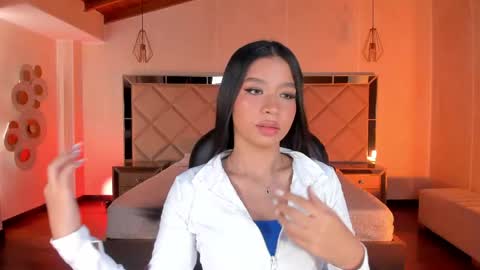 Snapshot of sophiehouston_ chatting on 04-24-26, 03:09 Sophie Houston online show from 04-24-26, 03:09