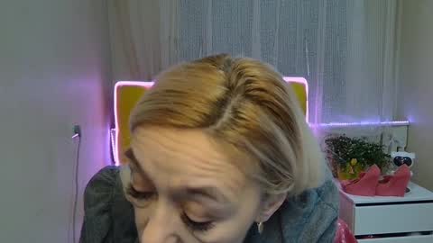 sophiekittyy online show from 01-28-25, 10:34