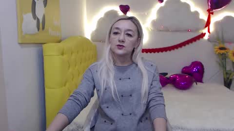 sophiekittyy online show from 02-16-25, 07:26