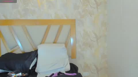 Sophie online show from 11-23-25, 12:38