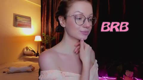 Snapshot of sophieleroux chatting on 04-29-26, 05:30 sophieleroux online show from 04-29-26, 05:30