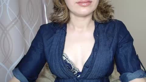 Snapshot of sophiemisss chatting on 09-10-25, 06:57 Sophiemisss online show from 09-10-25, 06:57