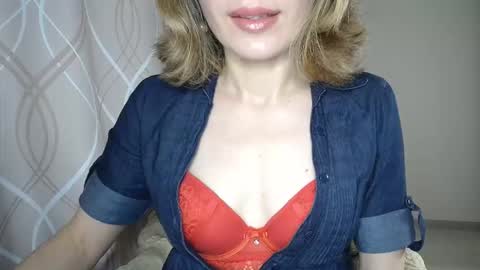 Snapshot of sophiemisss chatting on 11-04-25, 07:51 Sophiemisss online show from 11-04-25, 07:51