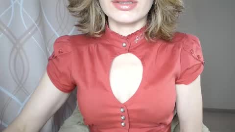 Snapshot of sophiemisss chatting on 11-15-25, 07:38 Sophiemisss online show from 11-15-25, 07:38