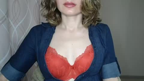 Sophiemisss online show from 05-12-26, 07:16