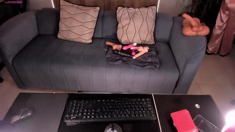 Sophie  Palmer online show from 02-02-25, 01:19